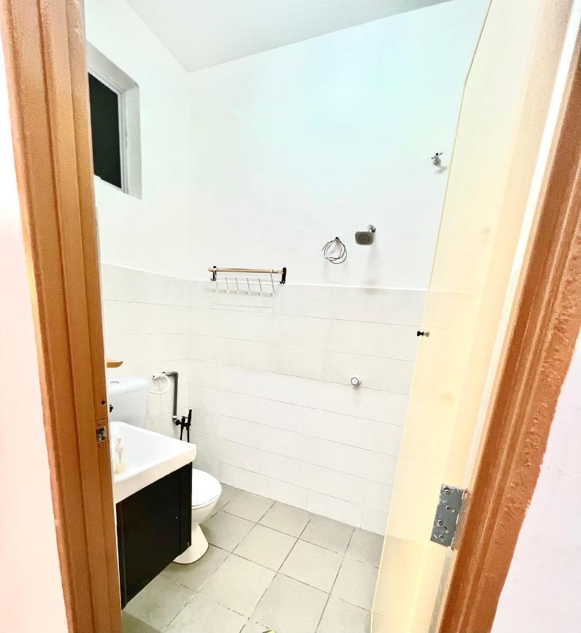 Raees Homestay Kampong Tanjong Minyak Esterno foto